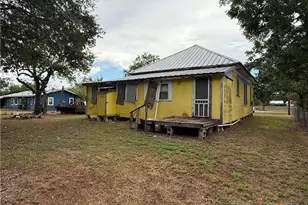 79 Johnson St, Bloomington, TX 77951 - Photo 2