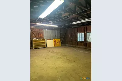 206 E Pine Street, Seguin, TX 78155 - Photo 26