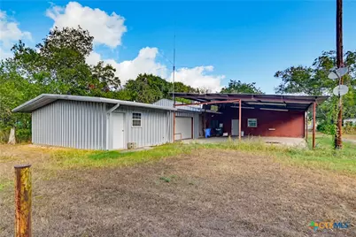 206 E Pine Street, Seguin, TX 78155 - Photo 1