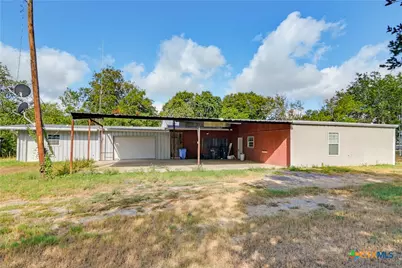 206 E Pine Street, Seguin, TX 78155 - Photo 6