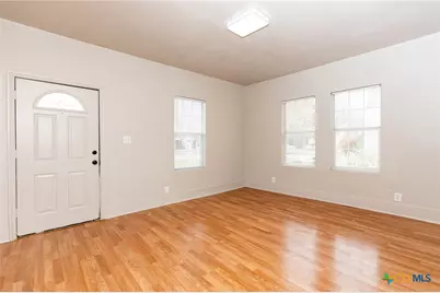 905 N 9th Street, Temple, TX 76501 - Photo 6