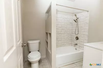 905 N 9th Street, Temple, TX 76501 - Photo 16