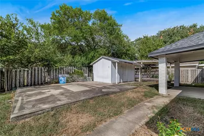 301 Trentwood Circle, Victoria, TX 77901 - Photo 32