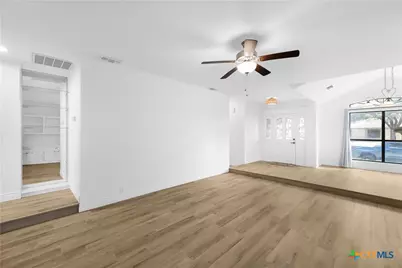 301 Trentwood Circle, Victoria, TX 77901 - Photo 10