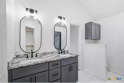 301 Trentwood Circle, Victoria, TX 77901 - Photo 20