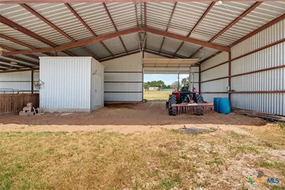 16905 Fm 112, Thrall, TX 76578 - Photo 10