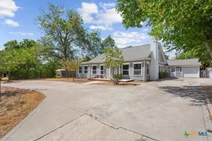 1304 N 3rd St, Temple, TX 76501 - Photo 2