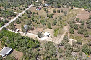 1501 Kothmann Dr, Seguin, TX 78155 - Photo 24