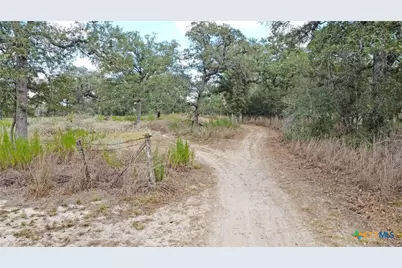 1501 Kothmann Drive, Seguin, TX 78155 - Photo 30