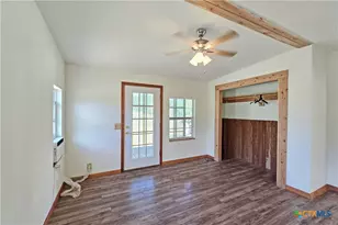 1501 Kothmann Dr, Seguin, TX 78155 - Photo 10