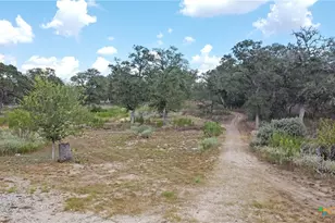 1501 Kothmann Dr, Seguin, TX 78155 - Photo 28
