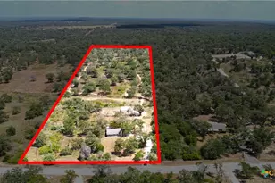 1501 Kothmann Dr, Seguin, TX 78155 - Photo 2