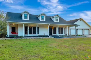 192 Huron St, Victoria, TX 77905 - Photo 1