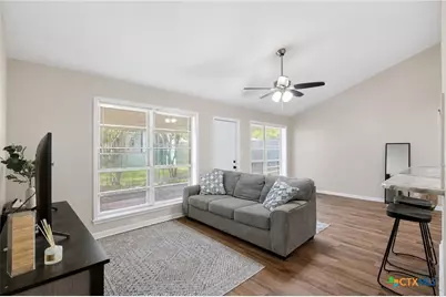 204 Timberlane, Victoria, TX 77901 - Photo 4