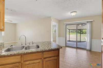 16615 Fm 725, Seguin, TX 78155 - Photo 20