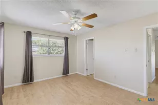 16615 FM725, Seguin, TX 78155 - Photo 14