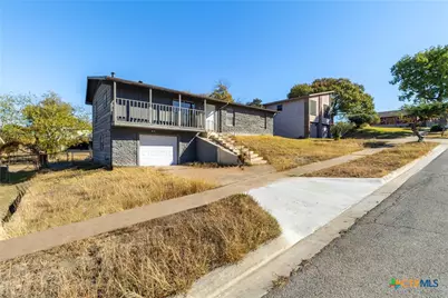 803 W Bryce Avenue, Killeen, TX 76541 - Photo 2