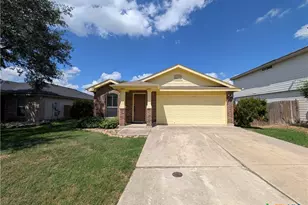 369 Starling Creek, New Braunfels, TX 78130 - Photo 2