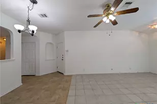 369 Starling Creek, New Braunfels, TX 78130 - Photo 6