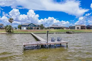 1440 W Bayshore Dr, Palacios, TX 77465 - Photo 44