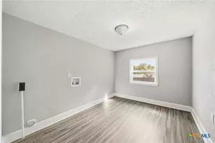 1585 E Central, Lorena, TX 76655 - Photo 8