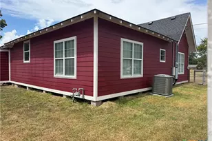 807 Pine St, Victoria, TX 77901 - Photo 24