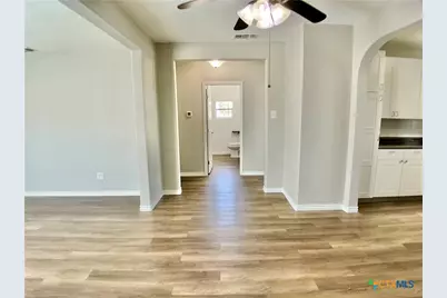 807 Pine Street, Victoria, TX 77901 - Photo 10