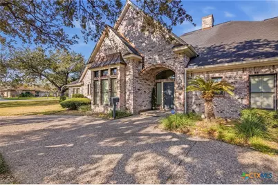 115 Alameda Circle, Victoria, TX 77904 - Photo 2