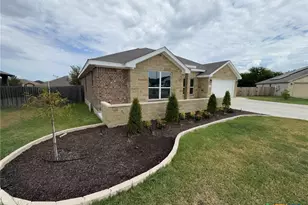 907 Holliday Dr, Killeen, TX 76542 - Photo 2