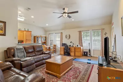 1006 W North Avenue, Lampasas, TX 76550 - Photo 4