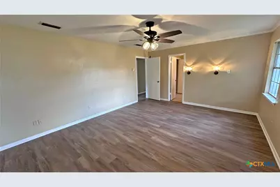 517 S Roy Reynolds Drive, Harker Heights, TX 76548 - Photo 18