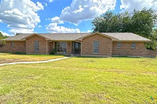 517 S Roy Reynolds Dr, Harker Heights, TX 76548 - Photo 1
