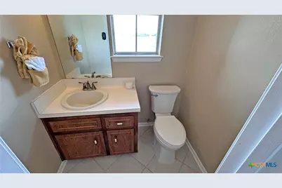 517 S Roy Reynolds Drive, Harker Heights, TX 76548 - Photo 16
