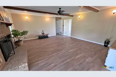 517 S Roy Reynolds Drive, Harker Heights, TX 76548 - Photo 6