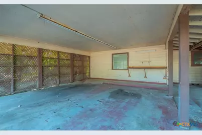574 Oaklawn Drive, Rockdale, TX 76567 - Photo 22