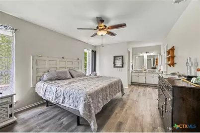 310 Park Village Lane, Seguin, TX 78155 - Photo 14
