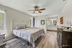 310 Park Village Ln, Seguin, TX 78155 - Photo 14