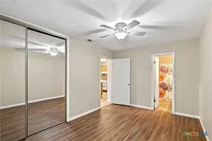 208 Versailles St, Victoria, TX 77904 - Photo 18