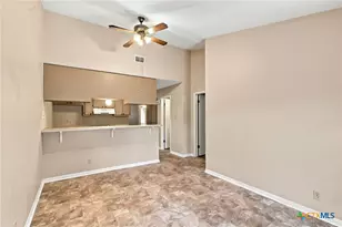 208 Versailles St, Victoria, TX 77904 - Photo 12
