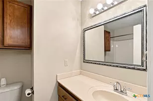 208 Versailles St, Victoria, TX 77904 - Photo 22