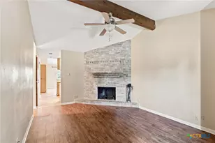 208 Versailles St, Victoria, TX 77904 - Photo 8