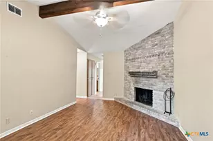 208 Versailles St, Victoria, TX 77904 - Photo 6