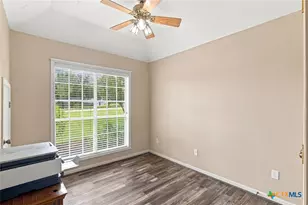 626 Basswood St, Victoria, TX 77904 - Photo 18