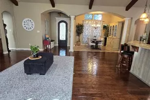 2319 Fox Glen Ln, Temple, TX 76502 - Photo 2