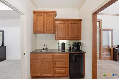 385 Green Park Drive, Belton, TX 76513 - Photo 14