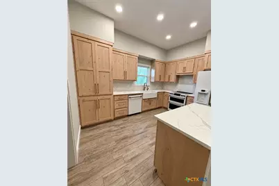 222 Preston Hollow, New Braunfels, TX 78132 - Photo 4
