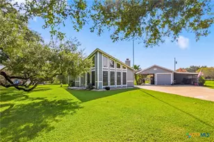513 Lakeshore Dr, Victoria, TX 77905 - Photo 6