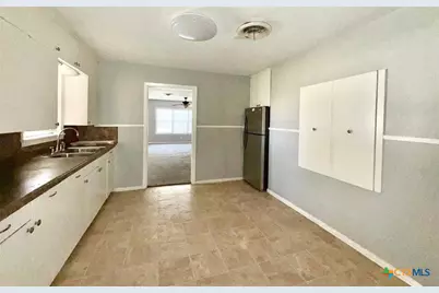 46 Garcitas Street, Vanderbilt, TX 77991 - Photo 8