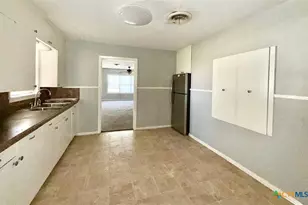 46 Garcitas St, Vanderbilt, TX 77991 - Photo 8