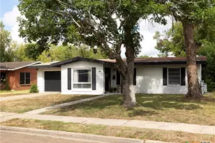4801 Dahlia Ln, Victoria, TX 77904 - Photo 2